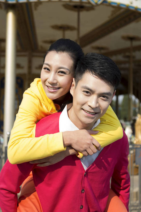 东方人,成年人,两个人,朋友,公园,游乐园,站,微笑,竖图,彩色,照片,室外,白天,正面,爱情,旅游,度假,游戏,快乐,幸福,游乐场,北京,中国,亚洲,图片,首都,浪漫,生活,玩,依靠,注视,黄种人,娱乐,娱乐设施,背着,观察,看,享受,休闲,假日,健康,温暖,温馨,旋转木马,恩爱,放松,积极,美女,亲密,帅哥,约会,恋人,摄影,游乐设施,生活方式,观看,靠近,活动,和睦,假期,察看,享乐,愉悦,发泄,关注,消遣,娱乐活动,智力,木马,亲近,玩乐,户外活动,顽皮,周末,东亚,嘉年华,中华人民共和国,北京市,京,北平,华北地区,宣泄,乐观,乐园,石景山区,主题公园,游艺设施,无忧无虑,甜蜜,男人,男性,年轻男性,年轻女性,女人,女性,亚洲人,中国人,年轻人,情侣,休闲活动,玩耍,嬉戏,站立,半身,爱,欢乐,开心,愉快,主题乐园,伴侣,融洽,石景山,北京石景山游乐场,石景山路,石景山游乐园,八角游乐园,bj174