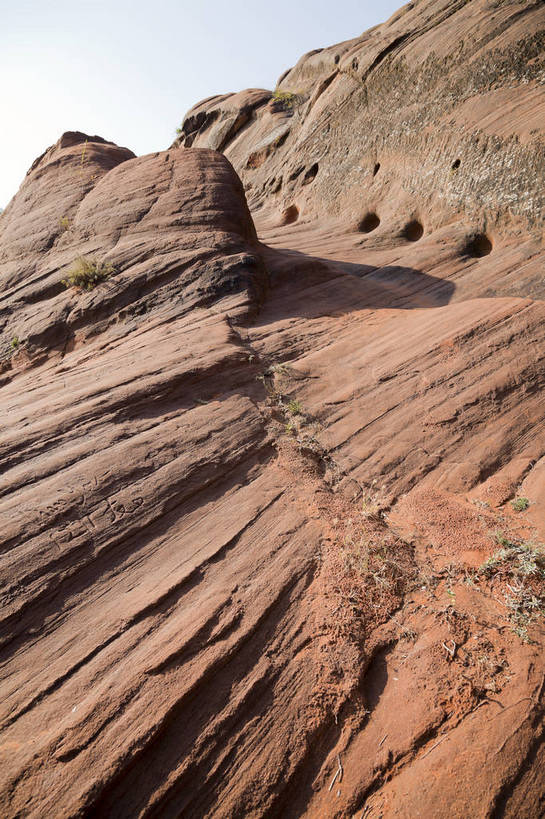 无人,竖图,全景,室外,白天,正面,旅游,度假,美景,山,山脉,峡谷,日光,中国,亚洲,壮观,地形,景点,景观,山路,娱乐,东方,红色,风景,自然,享受,休闲,景色,放松,幻想,摄影,风光,干旱,自然风光,神奇,外景,东亚,地貌,丹霞地貌,陕西,陕西省,出色,杰出,卓越,奇妙,中华人民共和国,西北地区,陕,榆林,榆林市,独特,地质学,波浪谷,彩图,旅行,红砂岩,地势,靖边,靖边县,bj174