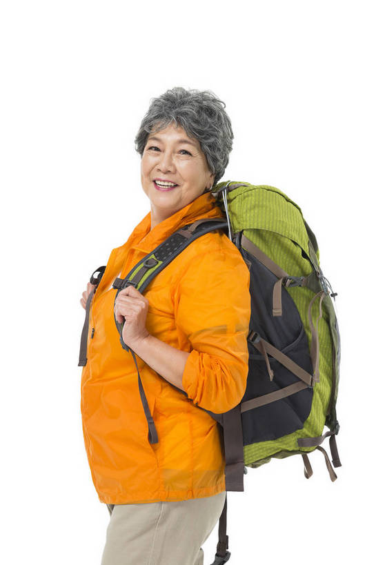东方人,成年人,老年人,头发,一个人,站,笑,攀登,微笑,露齿笑,竖图,彩色,照片,白色背景,锻炼,旅游,度假,快乐,幸福,秋季,北京,中国,亚洲,服装,节日,庆祝,图片,年轻,生活,扭头,注视,休闲装,黄种人,文化,娱乐,一个,衣服,白色,背包,春季,观察,回眸,看,转头,郊游,庆典,休闲,游玩,健康,休闲服,放松,活力,精神,乐趣,自信,摄影,服饰,转身,生活方式,单个,观看,纪念,假期,察看,退休,享乐,愉悦,关注,娱乐活动,登山鞋,爱好,玩乐,户外运动,装备,单人,周末,东亚,重阳节,乐观,单独,无忧无虑,老年女性,女人,女性,亚洲人,中国人,登山,爬山,半身,影棚拍摄,旅行,欢乐,开心,愉快,登高节,老年节,运动装,bj174