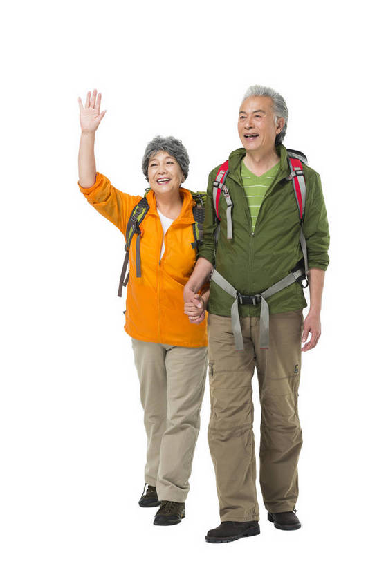 东方人,成年人,老年人,头发,两个人,家庭,夫妻,丈夫,妻子,握手,笑,微笑,露齿笑,竖图,彩色,照片,白色背景,爱情,锻炼,旅游,度假,快乐,兴奋,幸福,秋季,北京,中国,亚洲,游客,服装,节日,庆祝,并排,图片,浪漫,年轻,生活,打招呼,挥手,注视,休闲装,黄种人,文化,娱乐,衣服,白色,背包,春季,观察,看,牵手,手势,招手,郊游,庆典,休闲,游玩,健康,温暖,温馨,一家人,休闲服,恩爱,放松,活力,精神,乐趣,亲密,自信,恋人,摄影,服饰,生活方式,观看,靠近,纪念,和睦,假期,察看,退休,享乐,愉悦,关爱,关注,娱乐活动,亲近,亲情,爱好,玩乐,户外运动,装备,周末,东亚,陪同,重阳节,乐观,视野,陪伴,无忧无虑,老年男性,老年女性,男人,男性,女人,女性,亚洲人,中国人,夫妇,情侣,步行,搀手,拉手,手搀手,手拉手,手牵手,手握手,全身,影棚拍摄,旅行,爱,欢乐,开心,愉快,登高节,老年节,伴侣,融洽,打手势,运动装,伴随,bj174