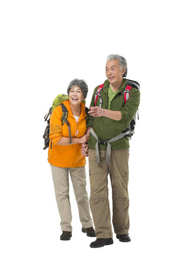 东方人,成年人,老年人,头发,两个人,家庭,夫妻,丈夫,妻子,握手,笑,微笑,大笑,露齿笑,竖图,彩色,照片,白色背景,爱情,锻炼,旅游,度假,快乐,兴奋,幸福,秋季,北京,中国,亚洲,游客,指,服装,节日,庆祝,并排,图片,浪漫,年轻,生活,打招呼,挥手,休闲装,黄种人,方向,文化,娱乐,衣服,白色,背包,春季,牵手,手势,招手,郊游,庆典,休闲,游玩,健康,温暖,温馨,一家人,休闲服,恩爱,放松,活力,精神,乐趣,亲密,自信,恋人,摄影,服饰,生活方式,靠近,纪念,和睦,假期,退休,享乐,指向,愉悦,食指,关爱,娱乐活动,亲近,亲情,爱好,玩乐,户外运动,装备,周末,东亚,陪同,重阳节,乐观,视野,陪伴,无忧无虑,老年男性,老年女性,男人,男性,女人,女性,亚洲人,中国人,夫妇,情侣,步行,搀手,拉手,手搀手,手拉手,手牵手,手握手,全身,影棚拍摄,旅行,爱,欢乐,开心,愉快,登高节,老年节,伴侣,融洽,打手势,运动装,伴随,bj174