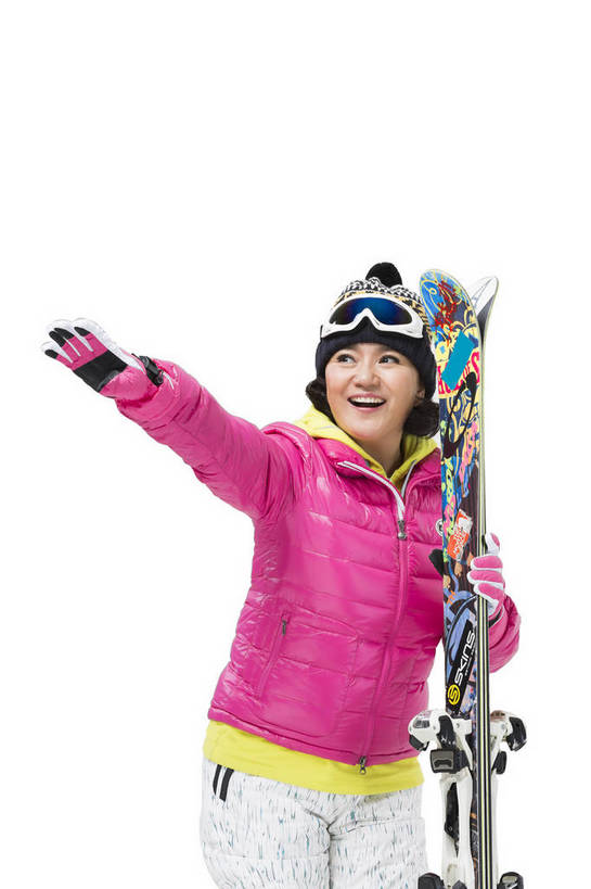 东方人,成年人,中年人,老年人,一个人,站,微笑,竖图,彩色,照片,白色背景,锻炼,旅游,度假,快乐,探险,幸福,安全,北京,中国,亚洲,指,服装,滑雪,图片,冬季,防护,年轻,生活,注视,休闲装,黄种人,娱乐,一个,衣服,手套,观察,看,手势,郊游,休闲,游玩,健康,休闲服,放松,活力,精神,乐趣,自信,摄影,服饰,生活方式,单个,观看,羽绒服,保护,滑雪板,假期,察看,退休,享乐,指向,愉悦,食指,关注,娱乐活动,滑雪镜,滑雪帽,爱好,保险,玩乐,户外运动,装备,单人,防寒服,挑战,周末,东亚,保全,周全,安稳,安定,防护手套,乐观,冬季运动,单独,无忧无虑,平安,老年女性,女人,女性,亚洲人,中国人,半身,影棚拍摄,旅行,欢乐,开心,愉快,打手势,bj174