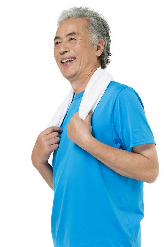 东方人,成年人,老年人,头发,一个人,站,微笑,竖图,彩色,照片,白色背景,运动服,锻炼,快乐,幸福,运动,北京,中国,亚洲,背心,图片,年轻,生活,拿着,注视,黄种人,运动裤,一个,白色,毛巾,观察,看,休闲,健康,放松,活力,精神,自信,摄影,生活方式,单个,观看,清爽,察看,退休,精力充沛,享乐,轻松,练习,愉悦,关注,清新,单人,东亚,乐观,单独,老年男性,男人,男性,亚洲人,中国人,半身,影棚拍摄,健身,欢乐,开心,愉快,运动装,bj174