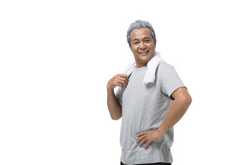 东方人,成年人,中年人,老年人,头发,一个人,站,微笑,横图,彩色,照片,白色背景,运动服,锻炼,快乐,幸福,运动,北京,中国,亚洲,图片,年轻,生活,插腰,拿着,注视,黄种人,一个,白色,观察,看,休息,休闲,健康,放松,活力,精神,自信,摄影,生活方式,单个,观看,察看,退休,享乐,轻松,愉悦,关注,单人,东亚,乐观,单独,老年男性,男人,男性,亚洲人,中国人,半身,影棚拍摄,健身,欢乐,开心,愉快,运动装,bj174