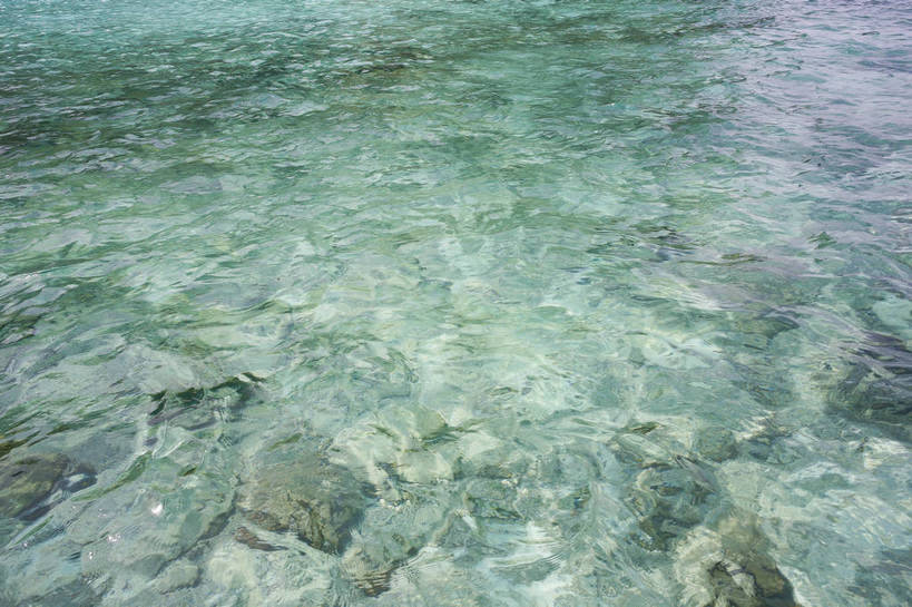 无人,横图,彩色,室外,白天,海洋,水,日光,阴影,波纹,清澈,反射,光线,影子,浅滩,蓝色,阳光,自然,海水,波光,波浪,安静,摄影,宁静,水域,外景,bj174