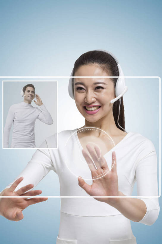 东方人,成年人,一个人,科学家,站,笑,竖图,彩色,室内,时尚,快乐,通讯,自由,幸福,骄傲,信心,显示器,互联网,技术,数码,高科技,科技,北京,中国,亚洲,仅一个年轻女性,指,阴影,蓝色背景,研究,透明,工作,科学,空间,网络,屏幕,图片,触摸屏,高光,几何,计算机图形,年轻,合成,图像,信息技术,指点,黄种人,数码合成,通讯设备,显示屏,现代,白色,耳机,耳麦,职业,健康,手指,放松,幻想,活力,美女,自信,联络,摄影,生活方式,技巧,对话,好奇,电脑合成图,数码合成图,创造力,科学技术,指向,科幻,未来,愉悦,工作装,合成图,影像,努力,手艺,专业,液晶显示器,虚拟,梦想,单人,输出设备,东亚,防尘服,视频电话,乐观,单独,技能,技艺,交流,年轻女性,女人,女性,亚洲人,中国人,年轻人,技术员,触摸,沟通,接触,通话,半身,欢乐,开心,愉快,妙技,全息图,本领,感知,bj174