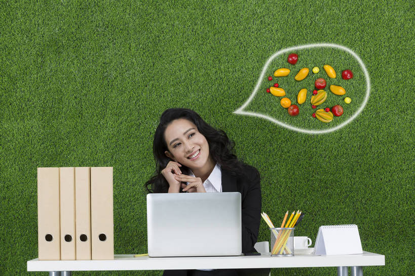 东方人,成年人,头发,一个人,商务人士,秘书,办公室,坐,笑,微笑,露齿笑,横图,彩色,照片,美容,商务,快乐,幸福,信心,电脑,笔记本电脑,互联网,草地,草坪,水果,北京,中国,亚洲,仅一个年轻女性,仅一个女性,仅一个人,绿色背景,套装,正装,工作,图片,办公桌,食品,文件夹,年轻,托腮,职业装,黄种人,数码合成,饮食,文具,绿色,自然,泡泡,草皮,手势,职业,健康,思考,放松,幻想,活力,自信,养生,摄影,有机食品,清爽,希望,肌肤,皮肤,优雅,合同,主意,支撑,环境,生态,毛发,高雅,愉悦,清新,文档,单人,想象,东亚,憧憬,健康食物,环境保护,乐观,思虑,活页夹,单独,想法,年轻女性,女人,女性,亚洲人,中国人,年轻人,长发,卷发,白领,半身,影棚拍摄,开心,愉快,对话气泡框,魅力,办公室职员,打手势,bj174