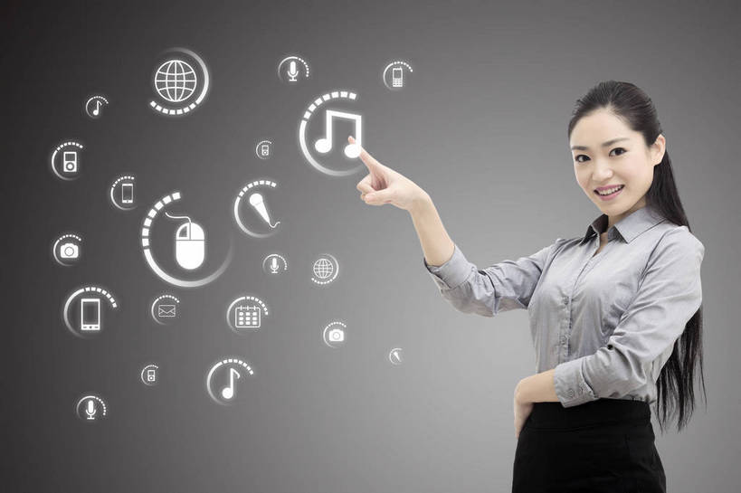 东方人,成年人,一个人,商务人士,商务女性,微笑,横图,彩色,照片,商务,时尚,快乐,满意,幸福,信心,互联网,技术,数码,科技,城市,北京,中国,亚洲,仅一个女性,仅一个人,指,灰色背景,套装,正装,科学,空间,网络,点,符号,图片,美丽,年轻,指点,黄种人,娱乐,数码合成,现代,手势,职业,休闲,健康,放松,活力,美女,自信,摄影,生活方式,青春,科学技术,轻松,指向,愉悦,娱乐活动,商务装,虚拟,单人,工薪阶层,东亚,乐观,单独,年轻女性,女人,女性,亚洲人,中国人,年轻人,白领,上班族,触摸,半身,欢乐,开心,愉快,魅力,办公室职员,打手势,bj174