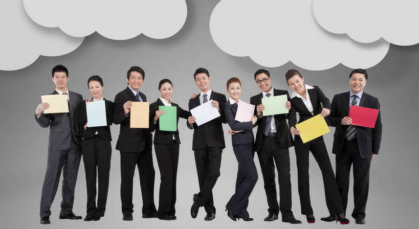 东方人,成年人,中年人,老年人,伙伴,同事,商务人士,站,抱,双手交叉,微笑,横图,彩色,室内,衬衫,西装,商务,时尚,快乐,友谊,骄傲,成功,合作,团队,集体,信心,数码,科技,城市,北京,中国,亚洲,一排,阴影,灰色背景,套装,正装,工作,网络,图片,云,领带,高光,几何,计算机图形,年轻,合成,拿着,职业装,黄种人,数码合成,现代,队伍,一群人,职业,和谐,健康,展示,放松,活力,美女,自信,摄影,生活方式,抱着,表达,电脑合成图,数码合成图,领导,双手抱胸,搂着,象征,愉悦,庄重,合成图,成就,群体,身份,合伙,领袖,东亚,正式,地位,乐观,团结,友情,老年男性,男人,男性,年轻男性,年轻女性,女人,女性,亚洲人,中国人,年轻人,白领,搂,全身,衬衣,开心,愉快,办公室职员,态度,bj174