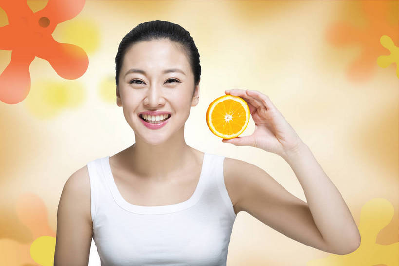 东方人,成年人,脸,头,脸颊,头发,一个人,微笑,横图,彩色,照片,室内,特写,白天,背景,化妆,美容,时尚,快乐,满意,幸福,纯洁,信心,数码,科技,美景,水果,北京,中国,亚洲,仅一个女性,仅一个人,护肤,阴影,新鲜,网络,背心,图片,景观,食品,光亮,高光,几何,计算机图形,美丽,年轻,合成,拿着,黄种人,干净,数码合成,饮食,肩膀,白色,黑色,自然,保养,享受,休闲,健康,橙色,景色,放松,活力,可爱,美女,童年,童趣,自信,保健,摄影,头像,有机食品,生活方式,青春,清爽,皮肤,光滑,电脑合成图,数码合成图,维生素,精力充沛,享乐,轻松,愉悦,合成图,关爱,清新,维他命,自然风光,肖像,改变,单人,童真,东亚,烂漫,无邪,健康食物,纯净,养颜,乐观,细腻,平滑,单独,完美,天真,年轻女性,女人,女性,亚洲人,中国人,年轻人,头部,脸部,脸蛋,面部,橘子,桔子,橙子,影棚拍摄,欢乐,开心,愉快,SPA美容,美人,bj174