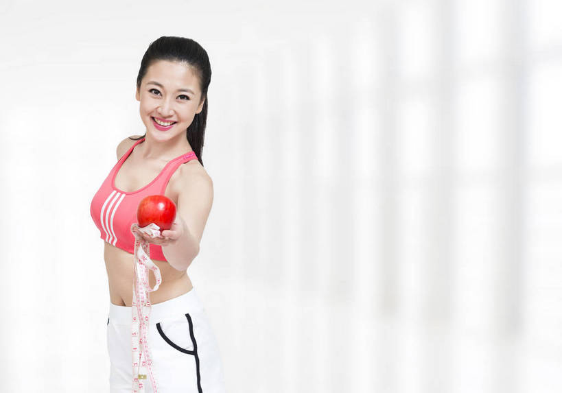 东方人,成年人,腰,一个人,健身房,站,横图,彩色,照片,室内,白天,运动服,快乐,满意,幸福,纯洁,热情,信心,美景,窗户,苹果,水果,北京,日光,中国,亚洲,仅一个女性,仅一个人,短裤,新鲜,测量,背心,图片,景观,食品,美丽,年轻,生活,营养,黄种人,干净,现代,运动裤,饮食,自然,卷尺,休闲,健康,景色,放松,活力,可爱,美女,童年,童趣,自信,摄影,有机食品,生活方式,青春,测量工具,明亮,尺子,减肥,维生素,精力充沛,轻松,愉悦,清新,维他命,瘦身,自然风光,改变,苗条,梦想,单人,童真,东亚,烂漫,无邪,健康食物,乐观,单独,完美,天真,年轻女性,女人,女性,亚洲人,中国人,年轻人,半身,影棚拍摄,欢乐,开心,愉快,健身馆,魅力,运动装,练功服,健身俱乐部,bj174