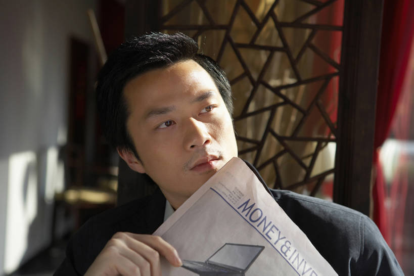 东方人,脸,头,脸颊,一个人,商务人士,商务男性,横图,室内,留白,正面,衬衫,商务,报纸,北京,中国,亚洲,仅一个男性,仅一个人,套装,注视,传统,肩膀,仅一个年轻男性,茶馆,观察,看,思考,放松,想,读,金融,摄影,观看,新闻,察看,专心,关注,商务装,工薪阶层,东亚,男人,男性,年轻男性,亚洲人,中国人,年轻人,头部,脸部,脸蛋,面部,白领,上班族,休闲活动,坐着,彩图,衬衣,bj175