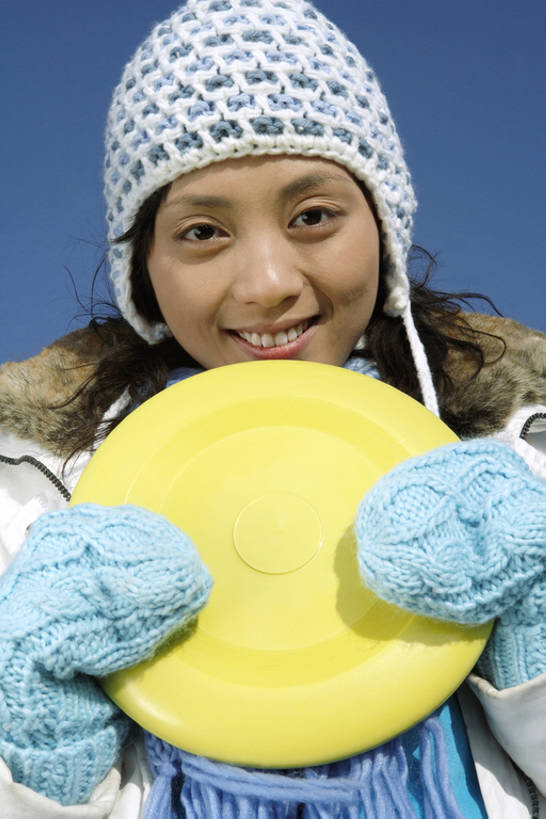 东方人,一个人,笑,微笑,露齿笑,竖图,室外,白天,正面,旅游,度假,游戏,幸福,纯洁,运动,帽子,玩具,北京,中国,亚洲,仅一个年轻女性,仅一个女性,仅一个人,握,装饰,玩,注视,娱乐,外套,蓝天,飞盘,手套,围巾,观察,看,站着,休闲,温暖,可爱,童年,童趣,益智,握着,摄影,围脖,观看,活动,保暖,华丽,点缀,察看,享乐,御寒,早晨,发泄,关注,消遣,智力,中国文化,肖像,户外活动,童真,东亚,烂漫,无邪,宣泄,衬托,美观,雅致,雅观,编织帽,茄克,天真,年轻女性,女人,女性,亚洲人,中国人,年轻人,休闲活动,玩耍,嬉戏,半身,彩图,bj175