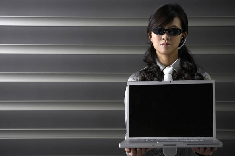 成年人,一个人,商务人士,商务女性,横图,室外,白天,留白,正面,商务,通讯,成功,信心,竞争,笔记本电脑,技术,车库,中国,亚洲,仅一个年轻女性,仅一个女性,仅一个人,表演,敲打,握,服装,金属,丝绸,银色,联系,注视,输入,现代,衣服,耳机,太阳镜,打字,观察,看,站着,职业,概念,力量,平衡,想,握着,财富,摄影,服饰,观看,技巧,点击,敲击,控制,察看,便利,专心,酷,衣着,穿着,关注,决心,出示,手艺,东亚,保镖,陪同,铝,衣饰,无线电技术,一致,技能,技艺,陪伴,能力,认真,按键,计算机,年轻女性,女人,女性,中国人,年轻人,白领,半身,彩图,妙技,焦距,陨铁,本领,伴随,bj175