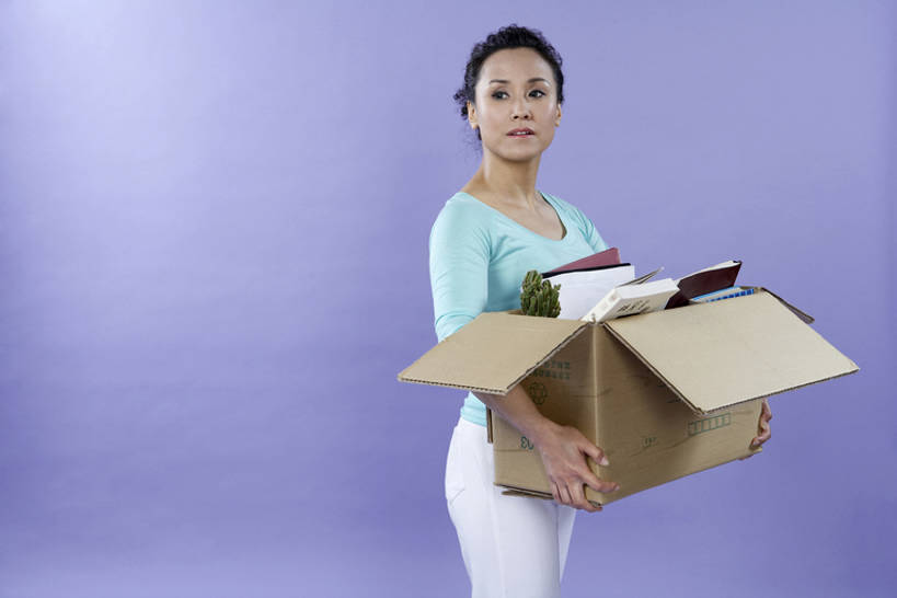 东方人,一个人,办公室,终点,横图,白天,留白,侧面,探险,仙人掌,北京,中国,亚洲,仅一个年轻女性,仅一个女性,仅一个人,握,黄色背景,包装,文件,纸盒,现代,盒子,紫色,站着,思考,比较,个性,握着,摄影,生活方式,离开,风格,愉悦,工作室,改变,问题,东亚,悲哀,失业,年轻女性,女人,女性,亚洲人,中国人,年轻人,白领,书,彩图,影棚拍摄,办公室职员,改进,bj175