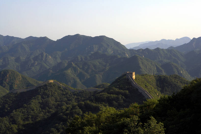无人,横图,室外,白天,留白,旅游,度假,美景,名胜古迹,山,太阳,标志建筑,地标,建筑,北京,长城,日光,中国,亚洲,遗迹,景观,宏伟,美丽,古迹,历史,文物,娱乐,建设,传统,古建筑,绿色,风景,蓝天,自然,夏天,职业,享受,休闲,旅游胜地,景色,放松,摄影,宁静,环境,中国文化,自然风光,万里长城,古文明,东亚,远古,世界文化遗产,中华人民共和国,古代文明,彩图,标志性建筑,传统文化,bj175