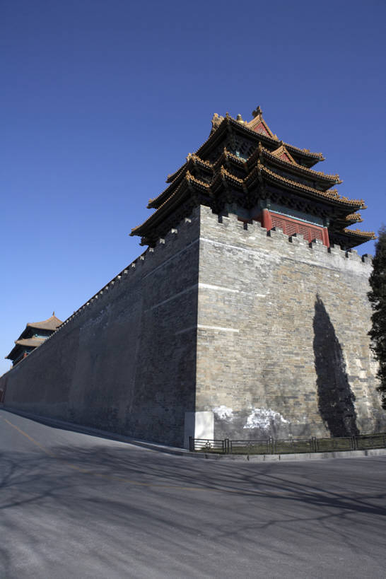 无人,故宫,竖图,室外,白天,旅游,度假,安全,名胜古迹,标志建筑,地标,建筑,路,北京,中国,亚洲,遗迹,墙,角落,塔,防护,古迹,历史,文物,娱乐,建设,传统,古建筑,宝塔,蓝色,风景,蓝天,天空,享受,休闲,旅游胜地,放松,摄影,保护,要塞,都市风光,中国文化,保险,古典风格,古文明,东亚,远古,东亚文化,保全,周全,安稳,安定,平安,设计,彩图,旅行,传统文化,bj175