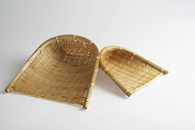 东方人,无人,横图,白色背景,家具,竹子,静物,材料,工具,篮子,扫帚,美味,织物,古典,铲,传统,畚箕,两个,容器,清洁,比较,摄影,簸箕,扫把,卫生,简单,柳条,中国文化,手艺,保洁,器具,比例,东亚文化,笤帚,彩图,高角度拍摄,影棚拍摄,舀,机织物,bj175