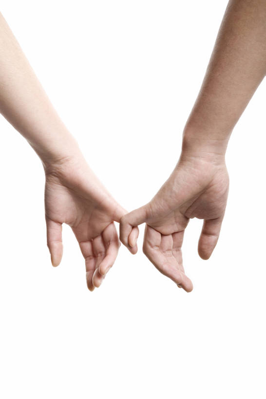 东方人,成年人,手,两个人,竖图,特写,抠图,白色背景,纯洁,连接,对称,背面,手势,概念,手指,可爱,亲密,童年,童趣,摄影,和解,童真,烂漫,无邪,贯穿,连结,衔接,串连,天真,男人,男性,女人,女性,亚洲人,中国人,手牵手,彩图,影棚拍摄,爱,深情,打手势,bj175