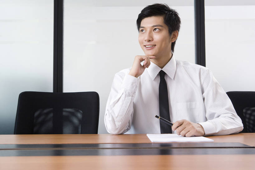 东方人,成年人,一个人,商务人士,商务男性,办公室,会议室,微笑,室内,留白,正面,衬衫,商务,快乐,幸福,热情,信心,桌子,北京,中国,亚洲,仅一个男性,仅一个人,撑,套装,正装,会议桌,领带,托腮,仅一个年轻男性,托,职业,思考,办公大楼,想,摄影,托下巴,肖像,商务装,梦想,工薪阶层,东亚,男人,男性,年轻男性,亚洲人,中国人,年轻人,白领,上班族,坐着,半身,彩图,衬衣,办公室职员,bj175