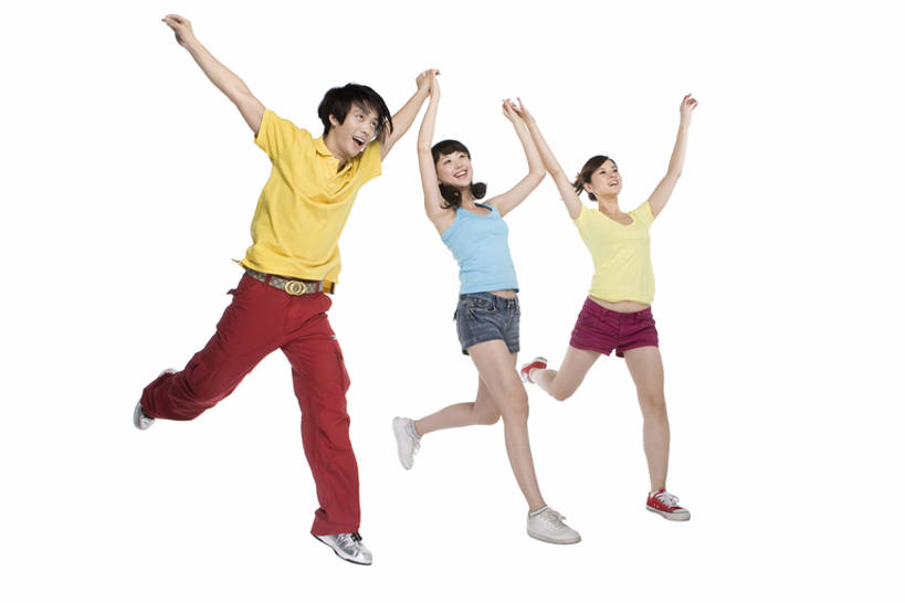 东方人,成年人,三个人,跳,举,微笑,横图,留白,抠图,白色背景,侧面,时尚,快乐,兴奋,友谊,幸福,信心,一排,庆祝,整齐,休闲装,刺激,排列,手势,托,休闲,健康,活力,乐趣,摄影,生活方式,动作,酷,享乐,风格,队列,陪同,陪伴,无忧无虑,蹦,男人,男性,年轻男性,年轻女性,女人,女性,亚洲人,中国人,年轻人,休闲活动,举起,举手,举着,手牵手,向上举,向上伸,向上托,彩图,全身,影棚拍摄,欢乐,打手势,伴随,bj175