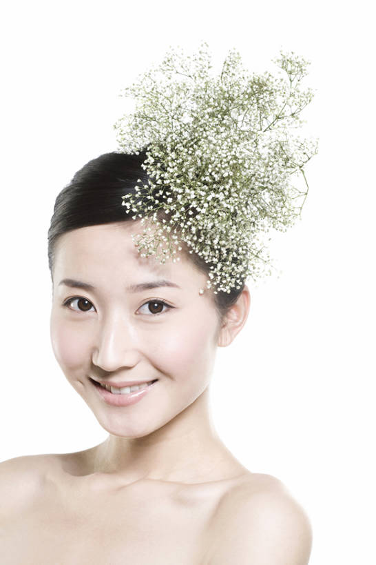 东方人,成年人,脸,头,脸颊,裸体,一个人,微笑,竖图,留白,抠图,白色背景,正面,美容,快乐,满意,幸福,纯洁,信心,北京,中国,亚洲,仅一个年轻女性,仅一个女性,仅一个人,花纹,服装,装饰,盛开,纹路,纹理,粉蝶花,野花,美丽,花蕾,注视,休闲装,东方,肩膀,花,花瓣,花朵,鲜花,衣服,白色,自然,花苞,花蕊,观察,看,一束,休闲,健康,休闲服,可爱,童年,童趣,摄影,服饰,观看,皮肤,华丽,修饰,光滑,点缀,察看,高雅,优美,享乐,简单,关注,清新,肖像,童真,东亚,烂漫,无邪,纯净,肌理,衬托,美观,雅致,雅观,柔和,细腻,平滑,炽热,完美,想法,天真,年轻女性,女人,女性,亚洲人,中国人,年轻人,头部,脸部,脸蛋,面部,彩图,影棚拍摄,欢乐,魅力,bj175