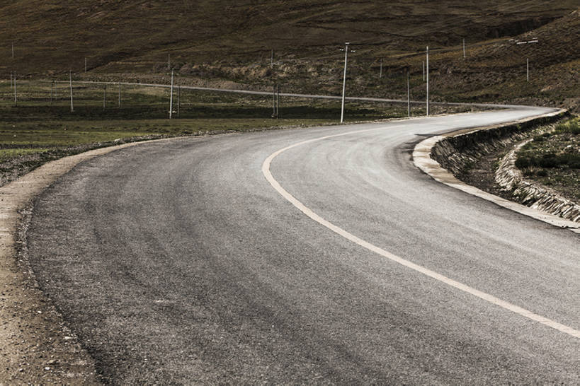 无人,横图,室外,白天,背景,旅游,度假,美景,道路,高速公路,路,公路,中国,亚洲,曲折,弯曲,地形,景观,交通,娱乐,西藏,风景,自然,享受,休闲,景色,放松,运输,摄影,蜿蜒,宁静,大道,自然风光,东亚,西藏自治区,地貌,罕见,荒僻,偏僻,偏远,遥远,冷僻,马路,彩图,旅行,汽车广告背景图,bj175