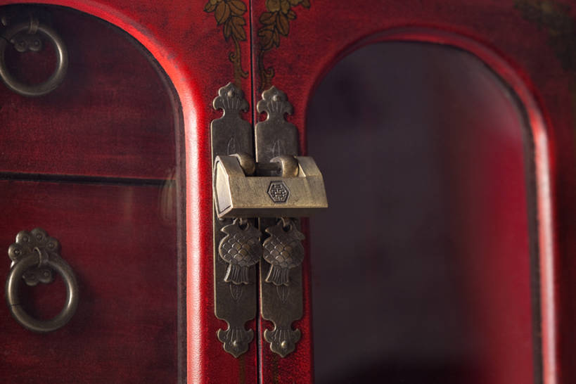 无人,横图,特写,奢侈,静物,金属制品,北京,中国,亚洲,金属,艺术品,古典,豪华,首饰盒,传统,锁,古代,一个,橱柜,摄影,单个,古董,华丽,中国文化,古典风格,东亚,远古,富丽,华美,古代文明,彩图,影棚拍摄,全画幅,传统文化,华侈,奢华,过去,bj175