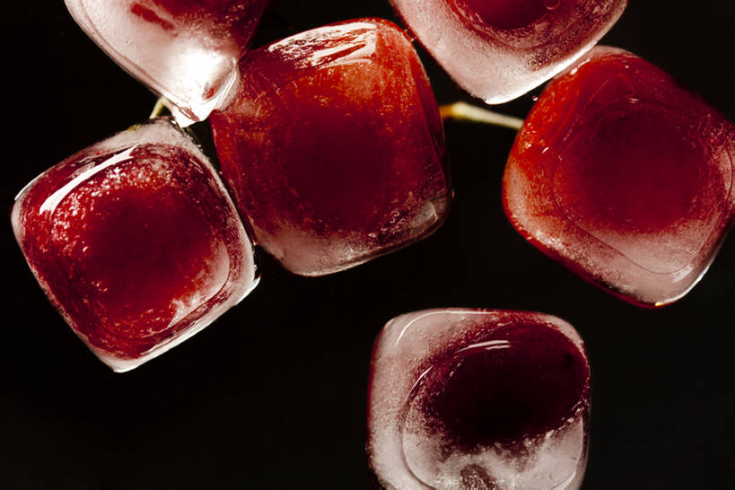 无人,横图,室内,特写,正面,烹饪,樱桃,静物,水果,黄色背景,结冰,冰块,料理,食品,茎,菜肴,美食,饮食,食物,红色,灰色,寒冷,摄影,佳肴,简单,清新,健康食物,纯净,大樱桃,彩图,全身,影棚拍摄,bj175