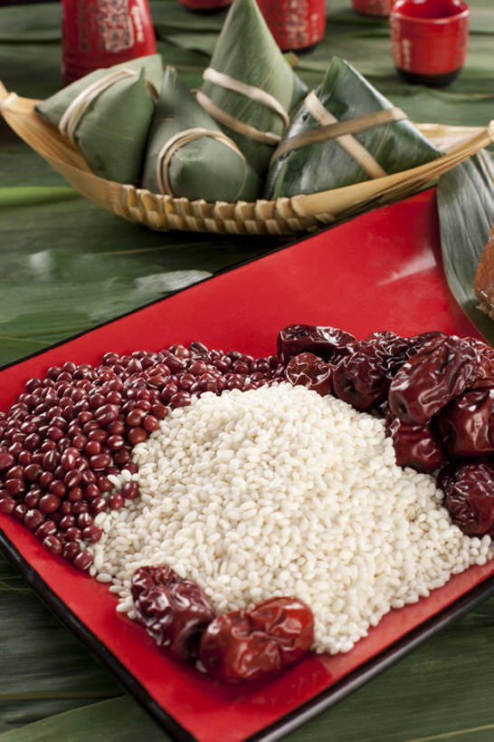 无人,竖图,特写,静物,叶子,端午节,节日,食品,粽子,杯,盘子,摄影,中国文化,赤豆,东亚文化,粳米,彩图,影棚拍摄,传统文化,传统节日,bj175