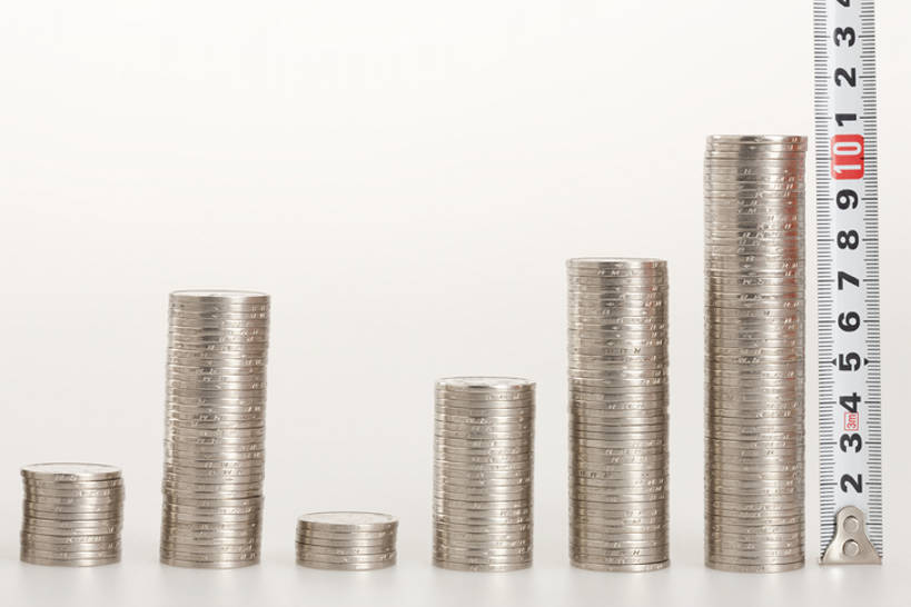 无人,银行,横图,白色背景,赚钱,计划,静物,北京,中国,亚洲,许多,堆叠,丰富,测量,很多,卷尺,概念,财富,金融,理财,投资,摄影,生长,经济,利润,流通,贸易,东亚,发展,计划书,膨胀,筹划,打算,货币,硬币,彩图,影棚拍摄,财会,bj175