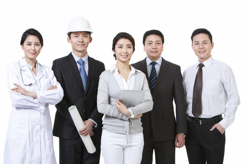 东方人,成年人,中年人,老年人,商务人士,医生,建筑师,商务男性,站,笑,双手交叉,微笑,露齿笑,横图,留白,白色背景,正面,工作服,衬衫,制服,快乐,幸福,信心,电脑,笔记本电脑,技术,北京,中国,亚洲,五个人,一排,套装,正装,整齐,并排,网络,领带,注视,通讯设备,排列,安全帽,听诊器,观察,看,医护人员,医疗人员,职业,服务,摄影,影棚,观看,技巧,察看,无线,双手抱胸,象征,庄重,队列,关注,摄影棚,手艺,通信设备,商务装,身份,无线网络,手插袋,蓝图,无线上网,便携式电脑,工薪阶层,平板电脑,东亚,实验服,正式,地位,工作制服,技能,技艺,手提电脑,老年男性,老年女性,男人,男性,年轻男性,年轻女性,女人,女性,中年男性,亚洲人,中国人,年轻人,白领,大夫,上班族,插兜,手插兜,彩图,影棚拍摄,衬衣,工作套服,拍摄,妙技,手抄兜,本领,bj175