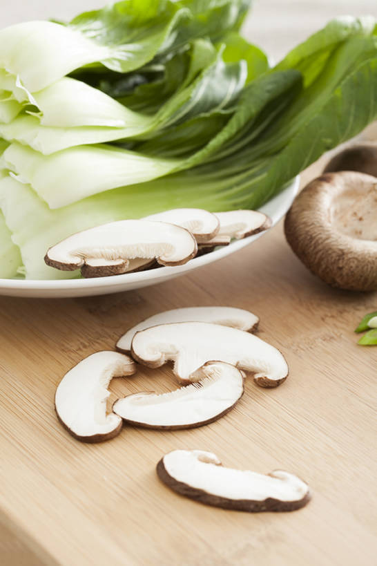 点心,面包,无人,竖图,特写,蔬菜,静物,中国,亚洲,切开,准备,堆叠,丰富,蘑菇,青菜,香菇,生食,食品,面点,案板,饮品,营养,切块,干净,吐司,饮食,食物,糕点,饮料,绿色,自然,盘子,切,健康,摄影,有机食品,法式面包,堆,膳食,可口,清新,剖面,吐司面包,东亚,切面,健康食物,适口,烹调,彩图,影棚拍摄,多士,听型面包,bj175