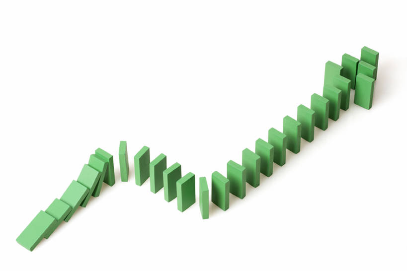 无人,横图,留白,抠图,白色背景,商务,赚钱,指示牌,静物,北京,中国,亚洲,一排,许多,连接,形状,丰富,整齐,标志,文字,很多,联系,方向,标识,箭头,排列,绿色,箭,站着,概念,线图,财富,金融,投资,摄影,生长,上升,创造力,指向,指数,利润,队列,多米诺,东亚,发展,簇,繁荣,进展,想法,彩图,影棚拍摄,多米诺效应,bj175