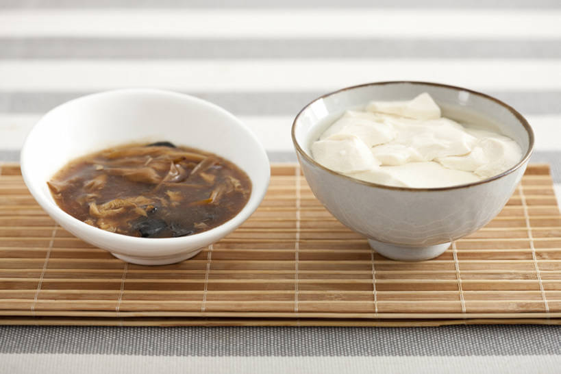 无人,横图,早餐,桌子,静物,餐具,北京,中国,亚洲,席子,美味,食品,饮品,营养,传统,饮食,食物,特产,饮料,碗,健康,诱惑,摄影,便利,风格,简单,膳食,可口,中国文化,东亚,东亚文化,健康食物,豆腐脑,适口,彩图,影棚拍摄,传统文化,bj175