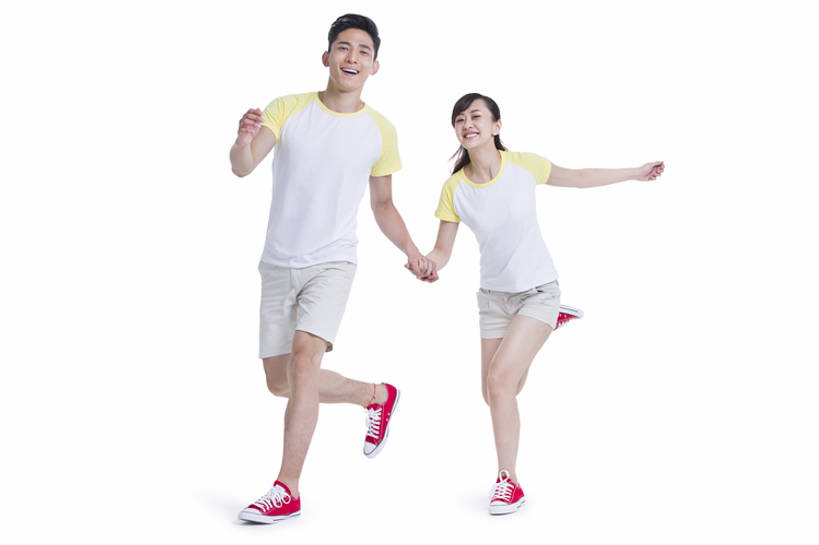 成年人,两个人,丈夫,妻子,站,跑,跳,笑,微笑,露齿笑,横图,留白,抠图,白色背景,正面,爱情,快乐,幸福,北京,中国,亚洲,连接,握,并排,半空,浪漫,注视,休闲装,观察,看,手势,站着,休闲,温暖,温馨,恩爱,放松,活力,亲密,握着,恋人,摄影,观看,单腿,和睦,察看,享乐,关注,肖像,情侣装,东亚,陪同,陪伴,无忧无虑,男人,男性,年轻男性,年轻女性,女人,女性,亚洲人,中国人,年轻人,情侣,休闲活动,手牵手,站立,张开手臂,彩图,全身,影棚拍摄,欢乐,伴侣,融洽,打手势,摆拍,伴随,bj175