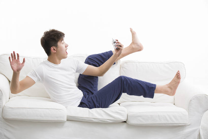 东方人,成年人,一个人,家庭,家,客厅,伸展双臂,横图,室内,白天,留白,抠图,白色背景,正面,沙发,闹钟,北京,中国,亚洲,仅一个男性,仅一个人,握,时间,房屋,公寓,凌乱,休闲装,光脚,现代,起床,仅一个年轻男性,白色,看,休息,休闲,疲倦,温暖,温馨,表情,一家人,赤脚,放松,握着,摄影,床头,生活方式,尖叫,张开双腿,害怕,惊奇,幽默,和睦,疲劳,起居室,住房,核对,恐怖,疲惫,早晨,消极,房地产,问题,困乏,东亚,疲乏,委顿,疲困,疲顿,疲钝,倦怠,怠倦,怠惰,展开双腿,震惊,男人,男性,年轻男性,亚洲人,中国人,年轻人,钟,敞开双臂,伸开双臂,展开双肩,张开手臂,张开双臂,坐着,彩图,全身,影棚拍摄,融洽,伸展双腿,乱发,摆拍,过期,校对,校勘,bj175