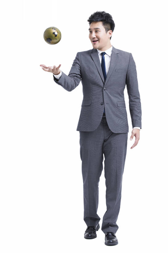东方人,成年人,一个人,商务人士,商务男性,笑,微笑,露齿笑,竖图,留白,抠图,白色背景,正面,衬衫,西装,商务,快乐,幸福,信心,北京,中国,亚洲,仅一个男性,仅一个人,套装,正装,地球仪,领带,半空,仅一个年轻男性,站着,职业,金融,摄影,生活方式,智力,商务装,工薪阶层,东亚,一套,策略,男人,男性,年轻男性,亚洲人,中国人,年轻人,白领,上班族,彩图,全身,影棚拍摄,衬衣,bj175