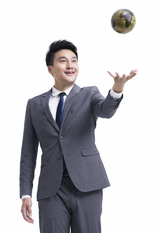 东方人,成年人,一个人,商务人士,商务男性,笑,微笑,露齿笑,竖图,留白,抠图,白色背景,正面,衬衫,西装,商务,快乐,幸福,信心,北京,中国,亚洲,仅一个男性,仅一个人,套装,正装,地球仪,领带,半空,仅一个年轻男性,站着,职业,金融,摄影,生活方式,智力,商务装,工薪阶层,东亚,一套,策略,男人,男性,年轻男性,亚洲人,中国人,年轻人,白领,上班族,彩图,影棚拍摄,衬衣,bj175