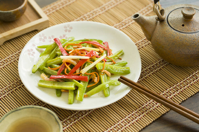 无人,横图,特写,吃饭,烹饪,中餐,晚餐,午餐,茶,筷子,辣椒,蔬菜,静物,餐具,北京,中国,亚洲,竹制,丰富,新鲜,苦瓜,青椒,炒菜,肉,熟食,料理,美味,食品,饮品,传统,猪肉,小炒肉,菜肴,美食,肉类,饮食,餐饮,食物,饮料,盘子,茶壶,中国菜,健康,中式,素食,摄影,佳肴,有机食品,绿色食品,中国茶,中华料理,竹制品,膳食,可口,清新,中国文化,五花肉,川菜,肉食,东亚,主菜,健康食物,辣角,红海椒,大椒,辣虎,广椒,豚肉,菜椒,开胃酱,适口,寿司帘,寿司席,寿司竹,寿司竹卷,寿司竹席,四川菜,肋条肉,三层肉,茶杯,甜椒,柿子椒,辣子,红辣椒,海椒,番椒,灯笼椒,彩图,高角度拍摄,传统文化,bj175