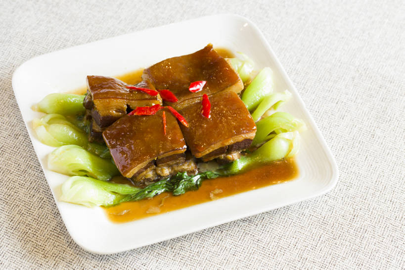 无人,横图,特写,吃饭,晚餐,午餐,蔬菜,静物,北京,中国,亚洲,青菜,红烧,肉,熟食,美味,食品,饮品,传统,猪肉,饮食,餐饮,食物,饮料,盘子,中国菜,红烧肉,摄影,块状,膳食,可口,清新,中国文化,五花肉,肉制品,东亚,东坡肉,主菜,适口,彩图,传统文化,bj175