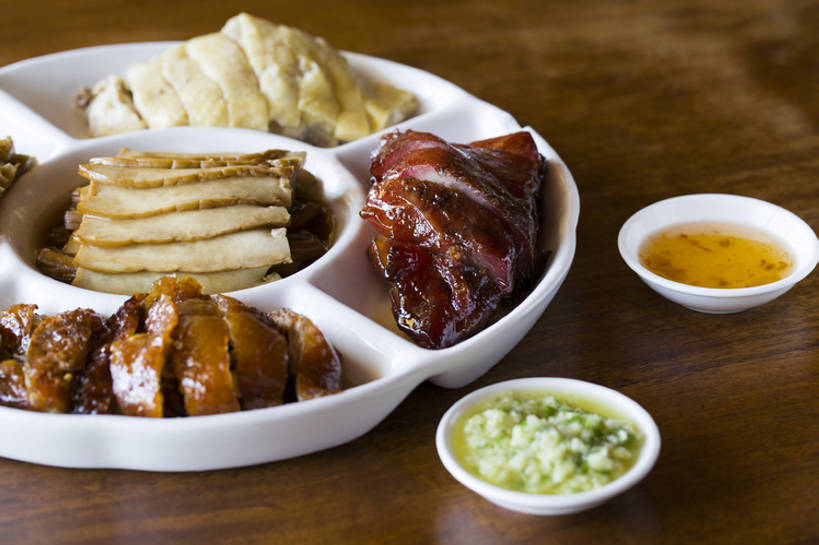 点心,烤鸭,面包,无人,横图,特写,吃饭,晚餐,午餐,鸡,静物,餐具,北京,中国,亚洲,切开,丰富,肉,熟食,美味,食品,面点,饮品,吐司,传统,鸭肉,肉类,饮食,餐饮,食物,糕点,饮料,盘子,茶碟,中国菜,切,摄影,多样,法式面包,膳食,可口,清新,中国文化,选择,剖面,肉食,肉制品,吐司面包,东亚,鸡胸肉,蒜蓉,主菜,切面,开胃酱,适口,大蒜,彩图,多士,听型面包,肘子,传统文化,盐水鸭,bj175