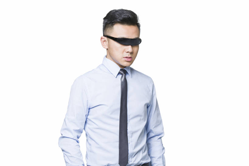 东方人,成年人,一个人,商务人士,商务男性,横图,白天,抠图,白色背景,正面,衬衫,商务,时尚,信心,互联网,技术,北京,中国,亚洲,仅一个男性,仅一个人,套装,正装,屏幕,器材,眼镜,领带,现代,仅一个年轻男性,黑色,站着,职业,幻想,活力,摄影,生活方式,便利,创造力,科学技术,酷,效率,商务装,便携式,想象,工薪阶层,自动化,东亚,无线电技术,男人,男性,年轻男性,亚洲人,中国人,年轻人,白领,上班族,沟通,半身,彩图,影棚拍摄,衬衣,办公室职员,多媒体,传媒,bj175