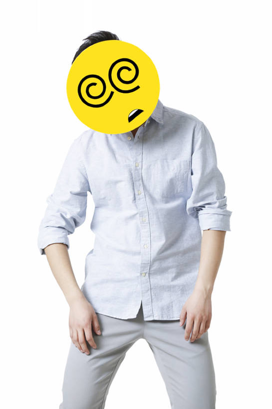 东方人,成年人,脸,头,眼睛,脸颊,一个人,竖图,留白,抠图,白色背景,正面,纯洁,互联网,北京,中国,亚洲,仅一个男性,仅一个人,覆盖,圆形,标志,符号,面具,文字,记事本,休闲装,标识,现代,仅一个年轻男性,本子,笔记本,站着,概念,疲倦,疼痛,表情,卡通,可爱,童年,童趣,摄影,生活方式,幽默,悲伤,头疼,头痛,疾病,创造力,疲劳,隐藏,伤心,难过,疲惫,消极,标点,痛苦,问题,晕,情绪,困乏,童真,东亚,烂漫,无邪,漩涡形,疲乏,悲哀,委顿,疲困,疲顿,疲钝,倦怠,怠倦,哀痛,悲戚,悲痛,虚弱,怠惰,天真,男人,男性,年轻男性,亚洲人,中国人,年轻人,头部,脸部,脸蛋,面部,彩图,影棚拍摄,文字表情,颜表情,颜文字,拟人,表情符号,bj175