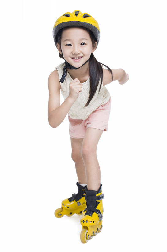 东方人,儿童,一个人,站,笑,微笑,露齿笑,竖图,室内,白天,留白,抠图,白色背景,正面,快乐,自由,幸福,纯洁,滚轴溜冰,北京,中国,亚洲,仅一个女性,仅一个人,弯腰,滑,短裤,服装,头盔,旱冰鞋,溜冰鞋,旱冰,玩,注视,休闲装,小孩,衣服,夏天,观察,看,站着,仅一个小孩,休闲,轮滑鞋,活力,季节,可爱,童年,童趣,摄影,服饰,生长,生活方式,观看,张开双腿,察看,享乐,衣着,穿着,关注,爱好,滑冰鞋,童真,东亚,烂漫,无邪,单排轮滑,衣饰,展开双腿,无忧无虑,天真,溜冰,轮滑,男孩,男人,男性,女孩,女人,女性,亚洲人,中国人,孩子,休闲活动,站立,彩图,全身,影棚拍摄,欢乐,男生,女生,伸展双腿,bj175