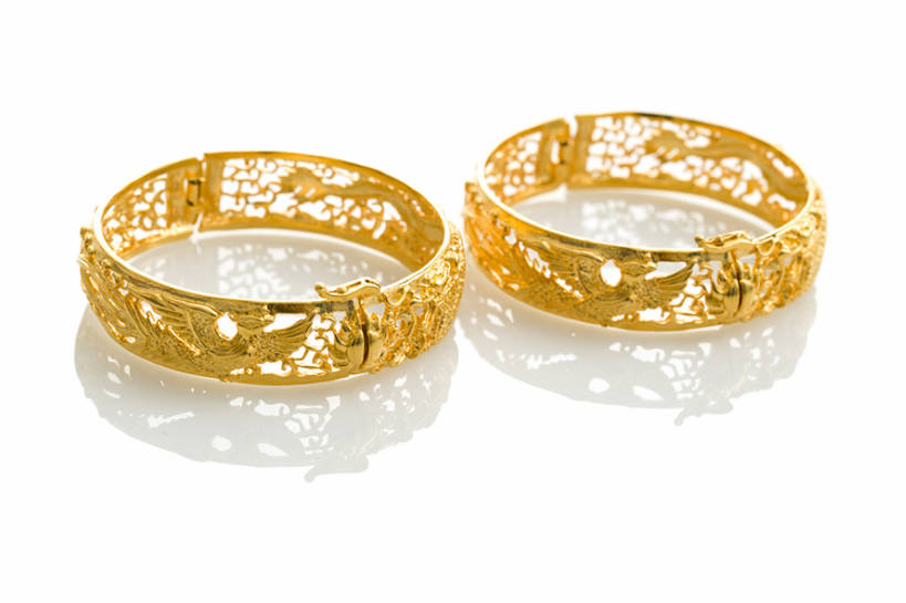 无人,横图,特写,留白,抠图,白色背景,婚礼,静物,珠宝,北京,中国,亚洲,装饰,反射,符号,一对,古典,传统,两个,工艺品,概念,财富,摄影,手镯,风格,中国文化,华贵,手艺,古典风格,东亚,式样,彩图,影棚拍摄,金子,传统文化,菲尼克斯市,bj175