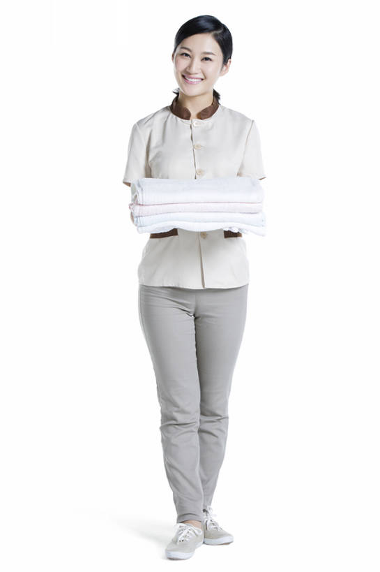 东方人,成年人,一个人,服务员,清洁工,笑,微笑,露齿笑,竖图,留白,抠图,白色背景,正面,制服,家务,快乐,幸福,信心,北京,中国,亚洲,仅一个年轻女性,仅一个女性,仅一个人,握,堆叠,劳动,工作,注视,干净,毛巾,观察,看,站着,职业,服务,握着,摄影,生活方式,观看,活动,察看,女仆,享乐,洗衣房,关注,清洁员,保洁员,东亚,保姆,仆人,清洁人员,责任,保母,年轻女性,女人,女性,亚洲人,中国人,年轻人,服务生,清洁工人,侍者,捧着,清洗,洗涤,彩图,全身,影棚拍摄,欢乐,家务劳动,bj175