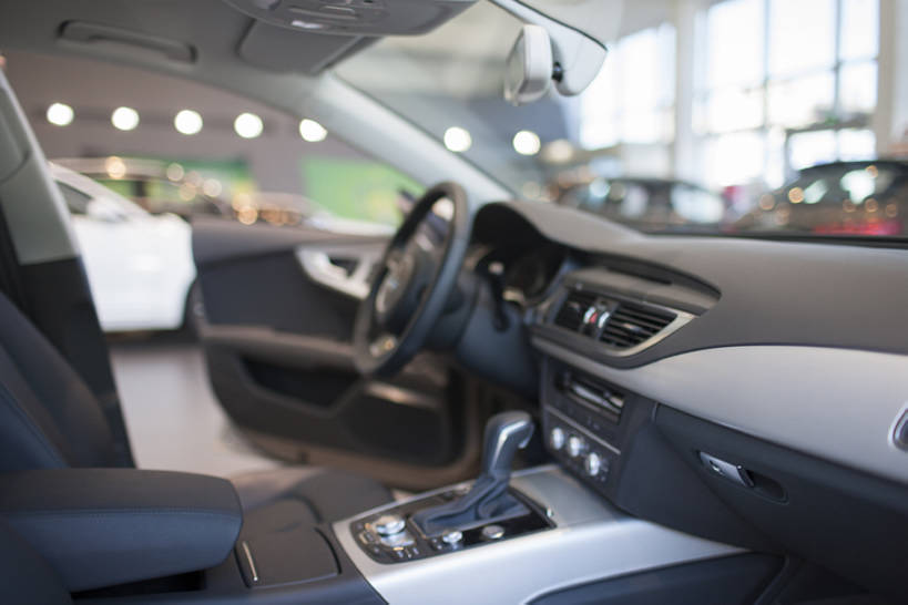 无人,商店,横图,室内,白天,零件,汽车,静物,北京,中国,亚洲,商品,机动车,现代,座位,车,方向盘,交通工具,轿车,零售,运输,摄影,生活方式,展厅,载具,驾驶室,豪华轿车,车座,贩卖,汽车部件,驾驶座,东亚,变速杆,陈列室,彩图,家用车,bj175