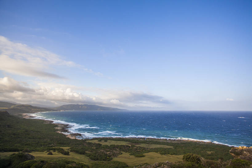 无人,公园,横图,室外,白天,旅游,度假,海洋,美景,水,台湾,中国,亚洲,反射,岛,地平线,海岸线,景观,水边,水面,水平线,云,苔藓,娱乐,草,蓝色,绿色,风景,天空,自然,享受,休闲,景色,放松,摄影,宁静,环境,生态,国家公园,自然风光,海景,东亚,台南,自然保护区,自然地理,暗礁,彩图,旅行,恒春半岛,广角,垦丁,bj175