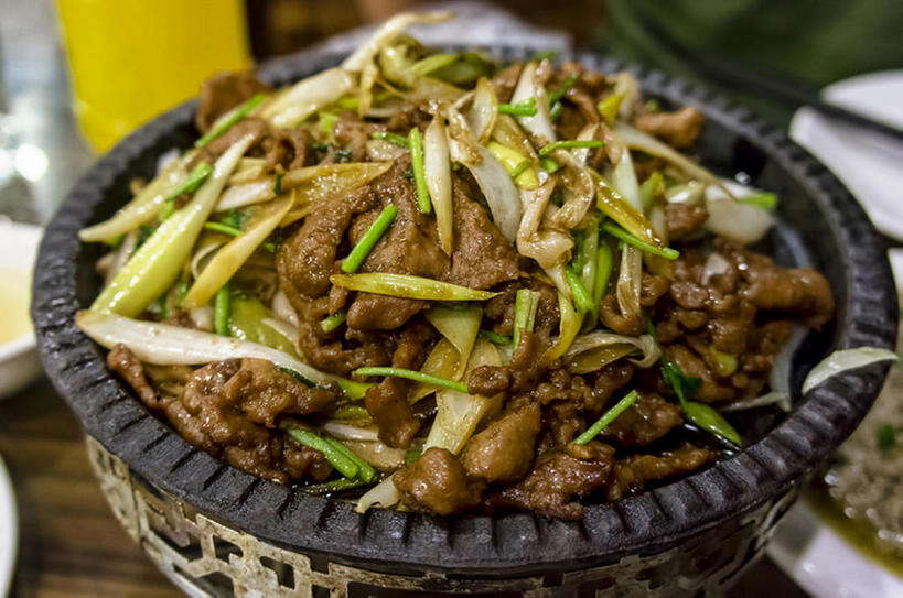 无人,横图,室内,烹饪,中餐,大豆,辣椒,蔬菜,北京,中国,新鲜,青椒,炒菜,肉,料理,美味,食品,饮品,传统,猪肉,小炒肉,菜肴,美食,肉类,饮食,食物,特产,饮料,盘子,碗,中国菜,中式,摄影,佳肴,有机食品,绿色食品,中华料理,可口,中国文化,五花肉,川菜,肉食,辣角,红海椒,大椒,辣虎,广椒,豚肉,菜椒,适口,四川菜,肋条肉,三层肉,甜椒,柿子椒,辣子,红辣椒,海椒,番椒,灯笼椒,烹调,彩图,传统文化,bj175